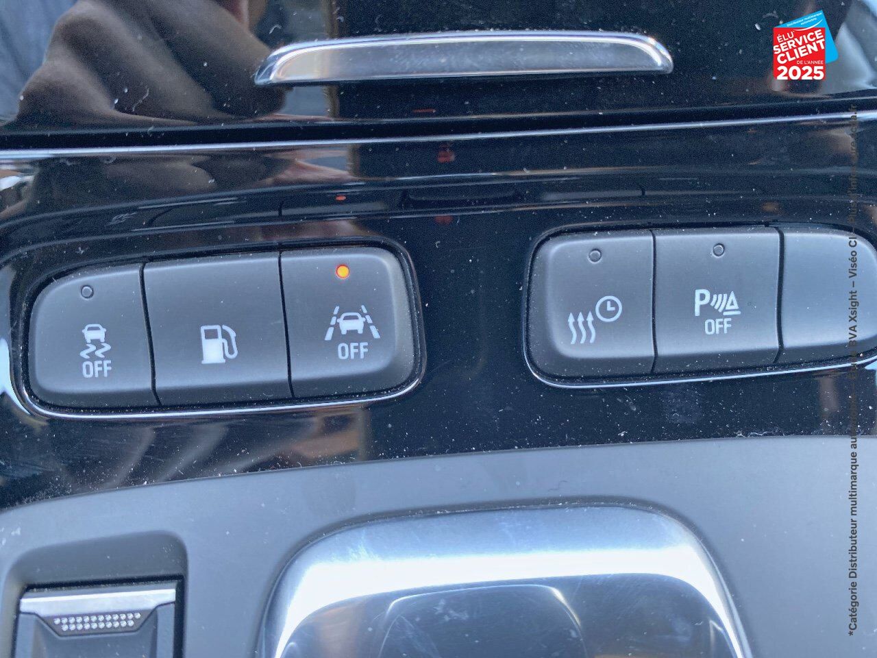 Véhicule d'occasion OPEL GRANDLAND X HYBRID4 300CH ELITE 11CV chez Renault Saint-Louis