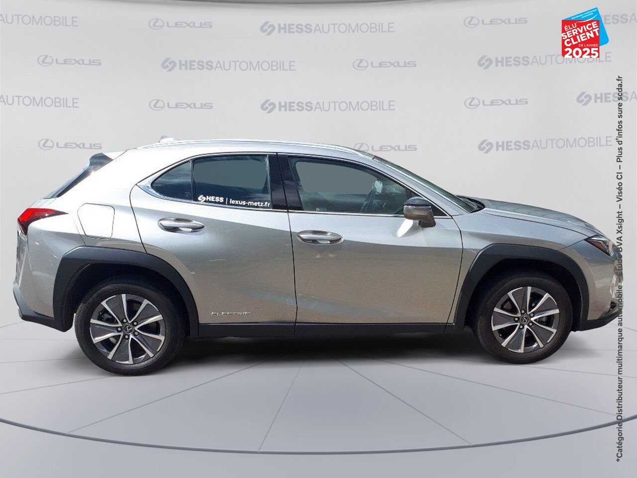 Véhicule d'occasion LEXUS UX UX 300E PACK chez MINI Lons-Le-Saunier
