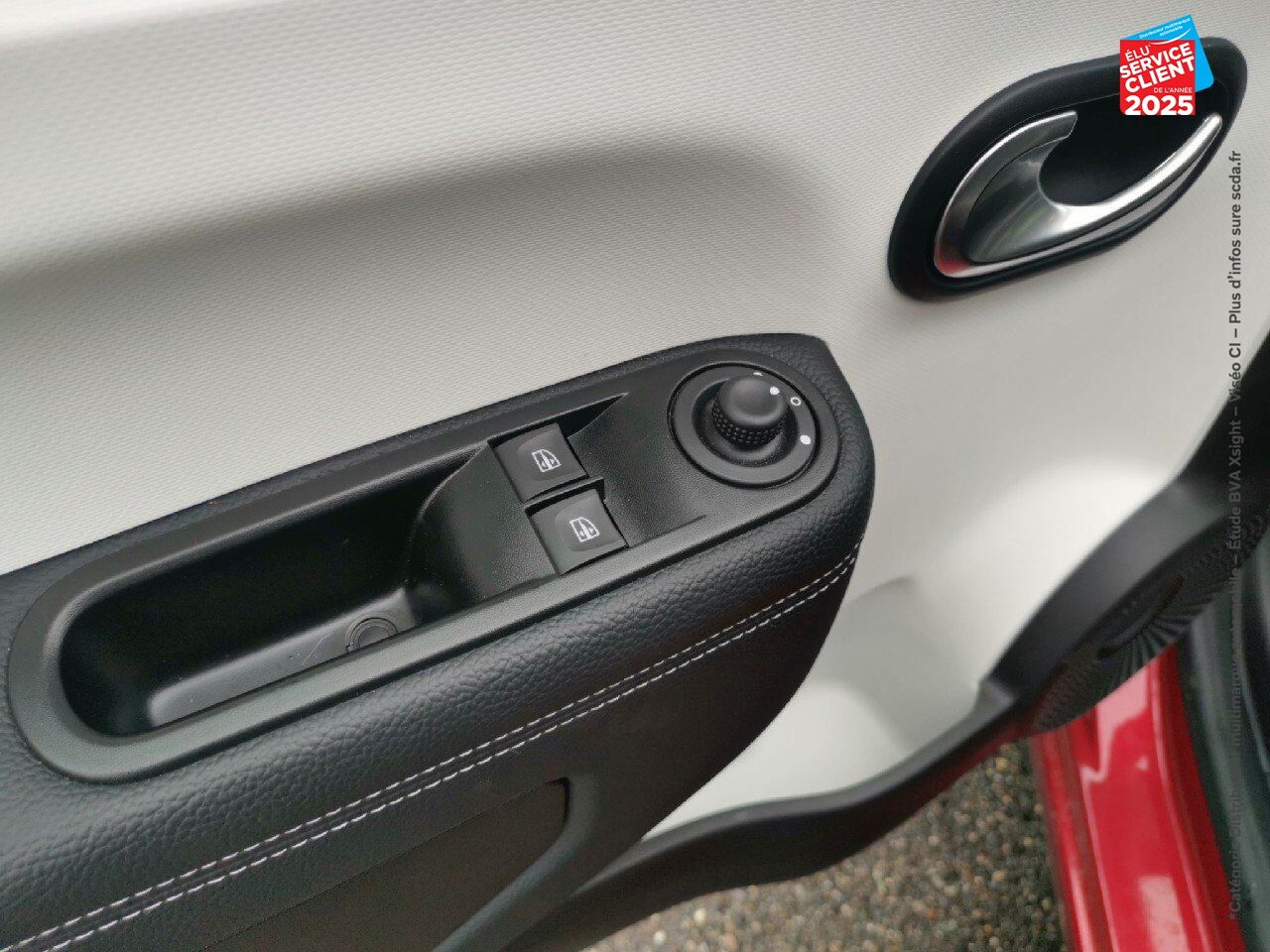 Véhicule d'occasion RENAULT TWINGO E-TECH ELECTRIC INTENS R80 ACHAT INTEGRAL - 21MY chez Renault Saint-Louis