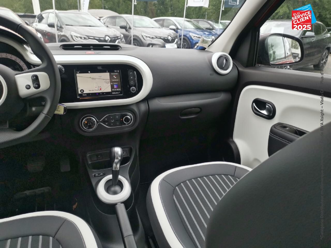 Véhicule d'occasion RENAULT TWINGO E-TECH ELECTRIC INTENS R80 ACHAT INTEGRAL - 21MY chez Renault Saint-Louis