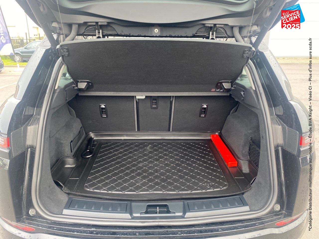 Véhicule d'occasion LAND-ROVER RANGE ROVER EVOQUE 2.0 P 250CH HSE AWD BVA chez Land Rover Metz