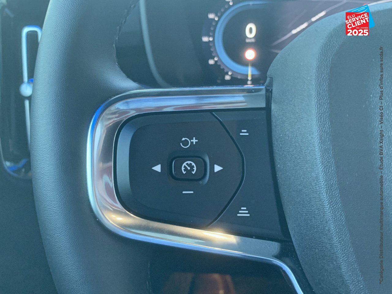 Véhicule d'occasion VOLVO XC40 RECHARGE TWIN 408CH PLUS AWD EDT chez HESS Automobile
