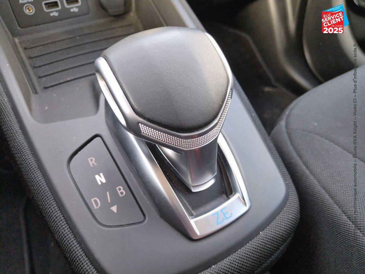 Véhicule d'occasion RENAULT ZOE LIFE CHARGE NORMALE R110 ACHAT INTEGRAL 4CV chez Nissan Mulhouse