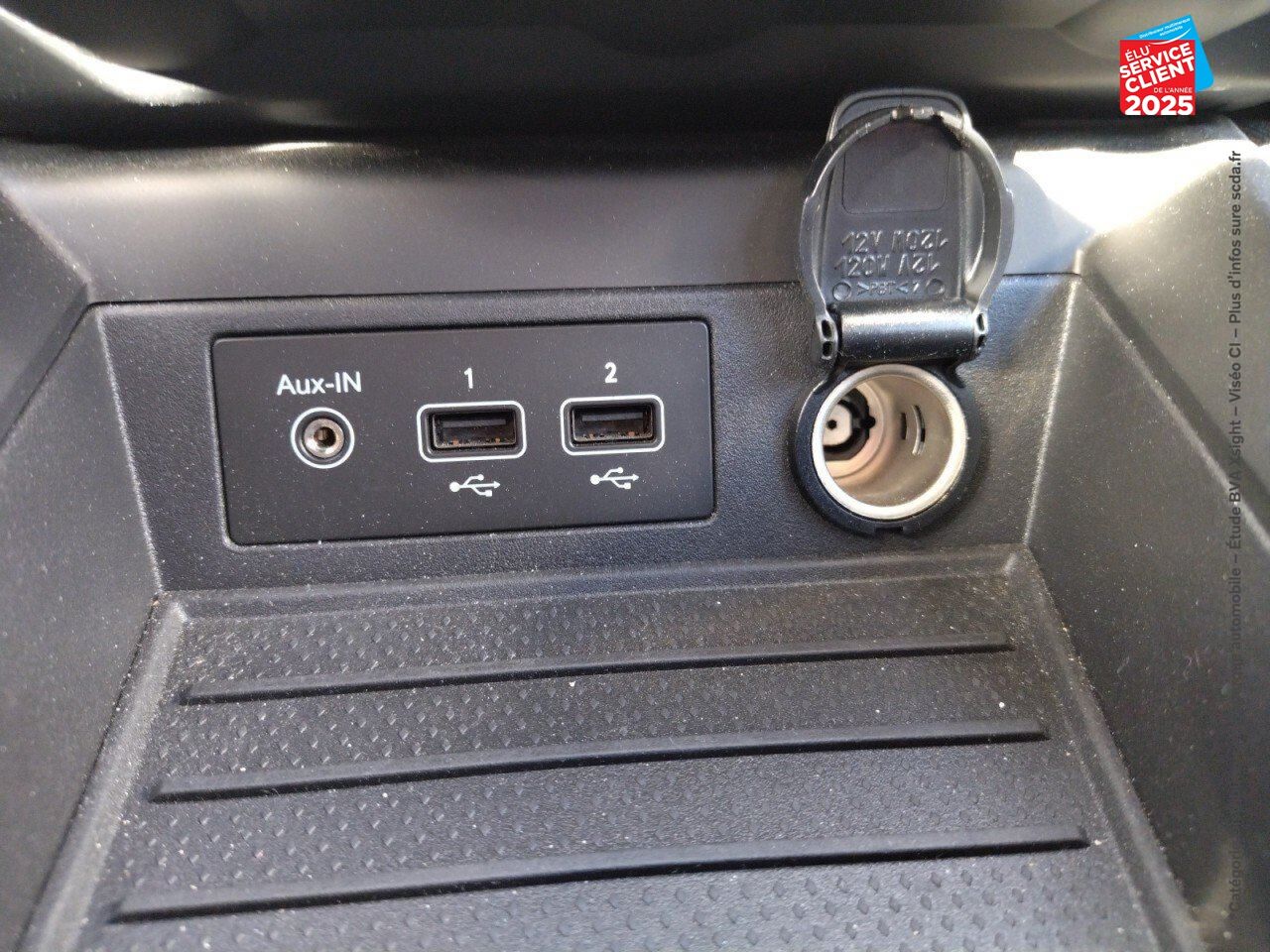 Véhicule d'occasion RENAULT ZOE LIFE CHARGE NORMALE R110 ACHAT INTEGRAL 4CV chez Nissan Mulhouse