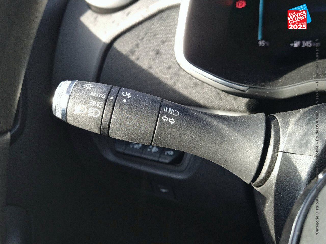 Véhicule d'occasion RENAULT ZOE LIFE CHARGE NORMALE R110 ACHAT INTEGRAL 4CV chez Nissan Mulhouse