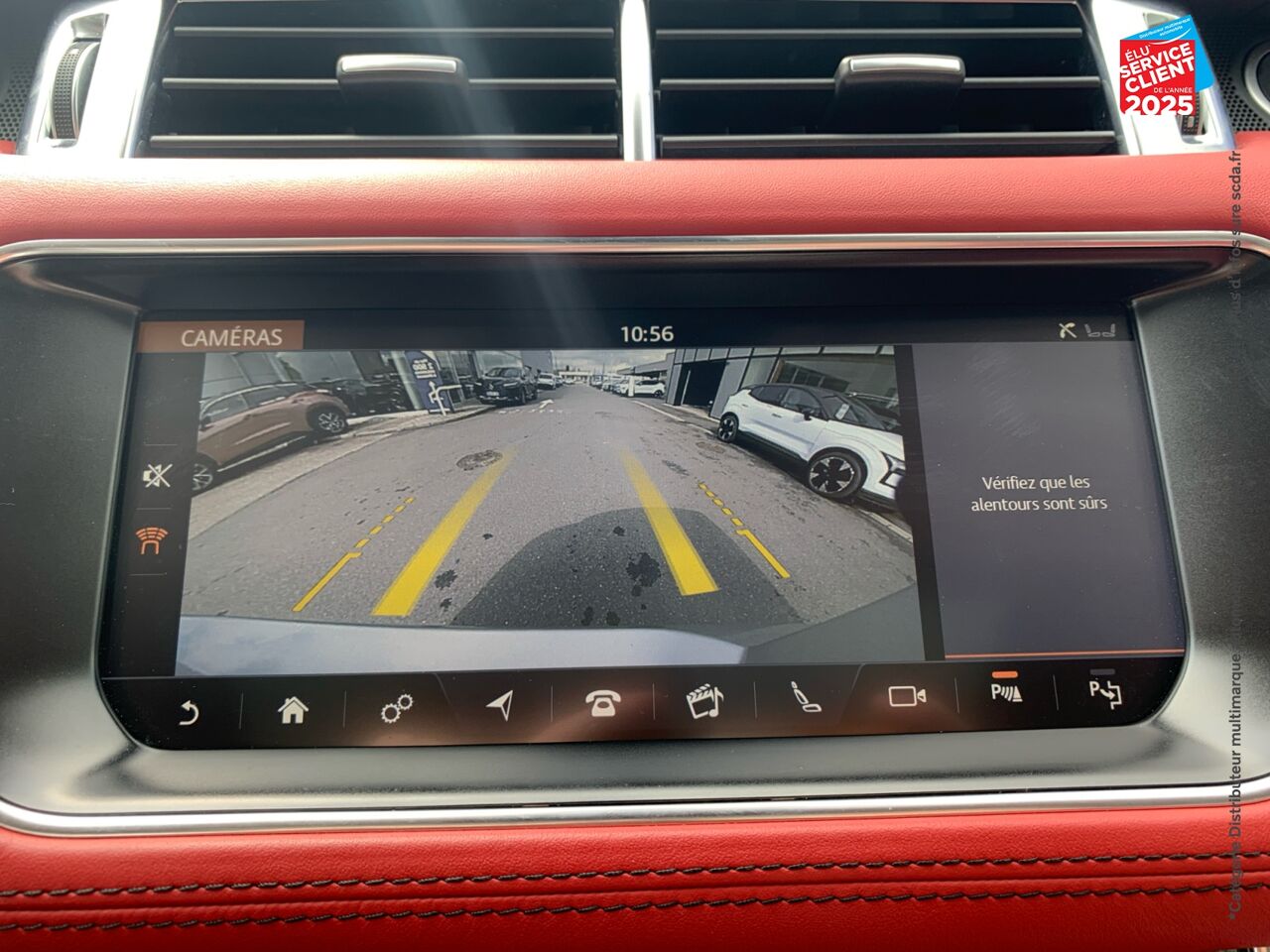 Véhicule d'occasion LAND-ROVER RANGE ROVER SPORT 5.0 V8 SUPERCHARGED 510CH AUTOBIOGRAPHY DYNAMIC MARK V TOUVRANT/PANO CUIR SIEGE chez BMW Pontarlier