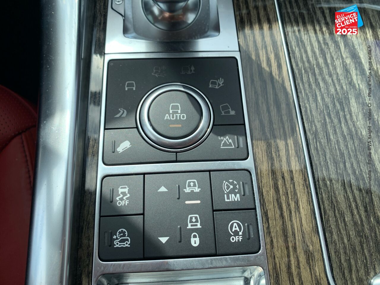 Véhicule d'occasion LAND-ROVER RANGE ROVER SPORT 5.0 V8 SUPERCHARGED 510CH AUTOBIOGRAPHY DYNAMIC MARK V TOUVRANT/PANO CUIR SIEGE chez BMW Pontarlier