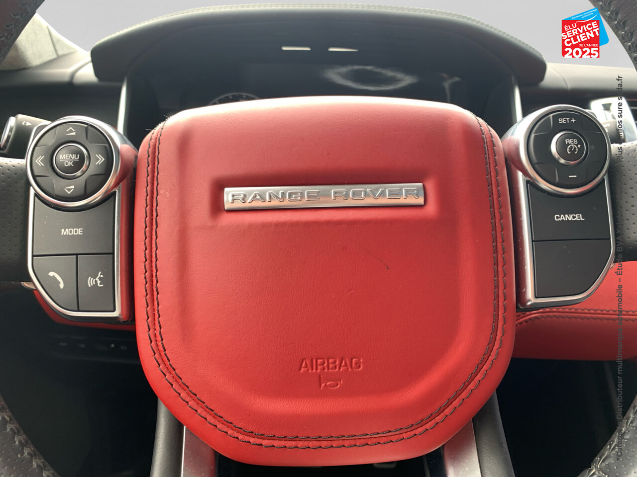 Véhicule d'occasion LAND-ROVER RANGE ROVER SPORT 5.0 V8 SUPERCHARGED 510CH AUTOBIOGRAPHY DYNAMIC MARK V TOUVRANT/PANO CUIR SIEGE chez BMW Pontarlier