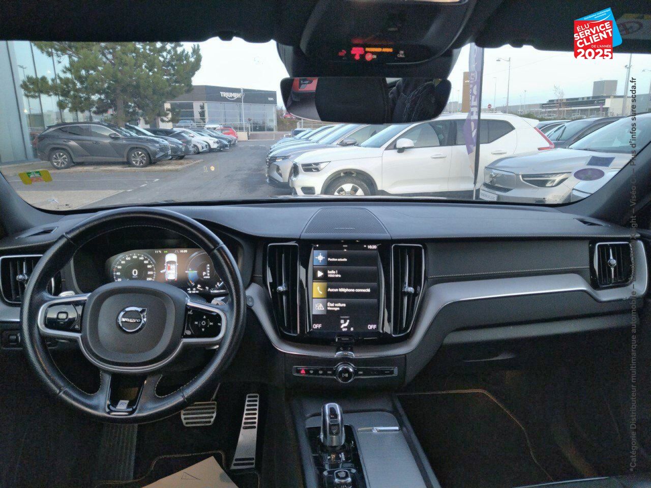 Véhicule d'occasion VOLVO XC60 T8 TWIN ENGINE 303 + 87CH R-DESIGN GEARTRONIC chez Renault Colmar