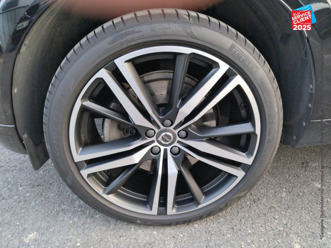 Véhicule d'occasion VOLVO XC60 T8 TWIN ENGINE 303 + 87CH R-DESIGN GEARTRONIC chez Renault Colmar