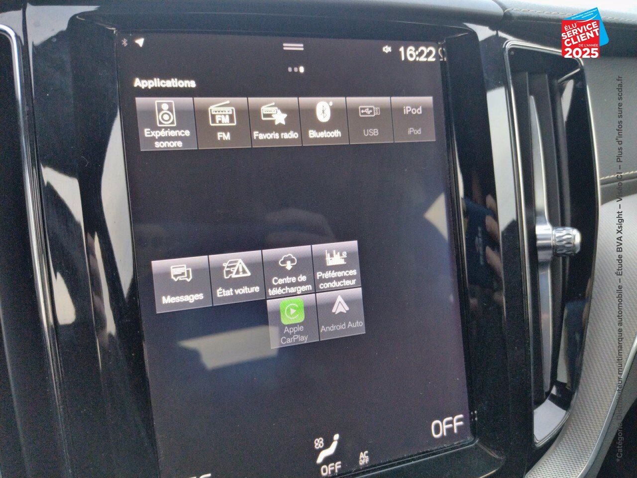 Véhicule d'occasion VOLVO XC60 T8 TWIN ENGINE 303 + 87CH R-DESIGN GEARTRONIC chez Renault Colmar