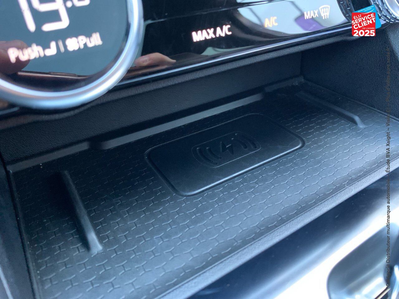 Véhicule d'occasion JAGUAR F-PACE P400E PLUG-IN-HYBRID R-DYNAMIC SE BVA8 AWD chez Toyota Thionville