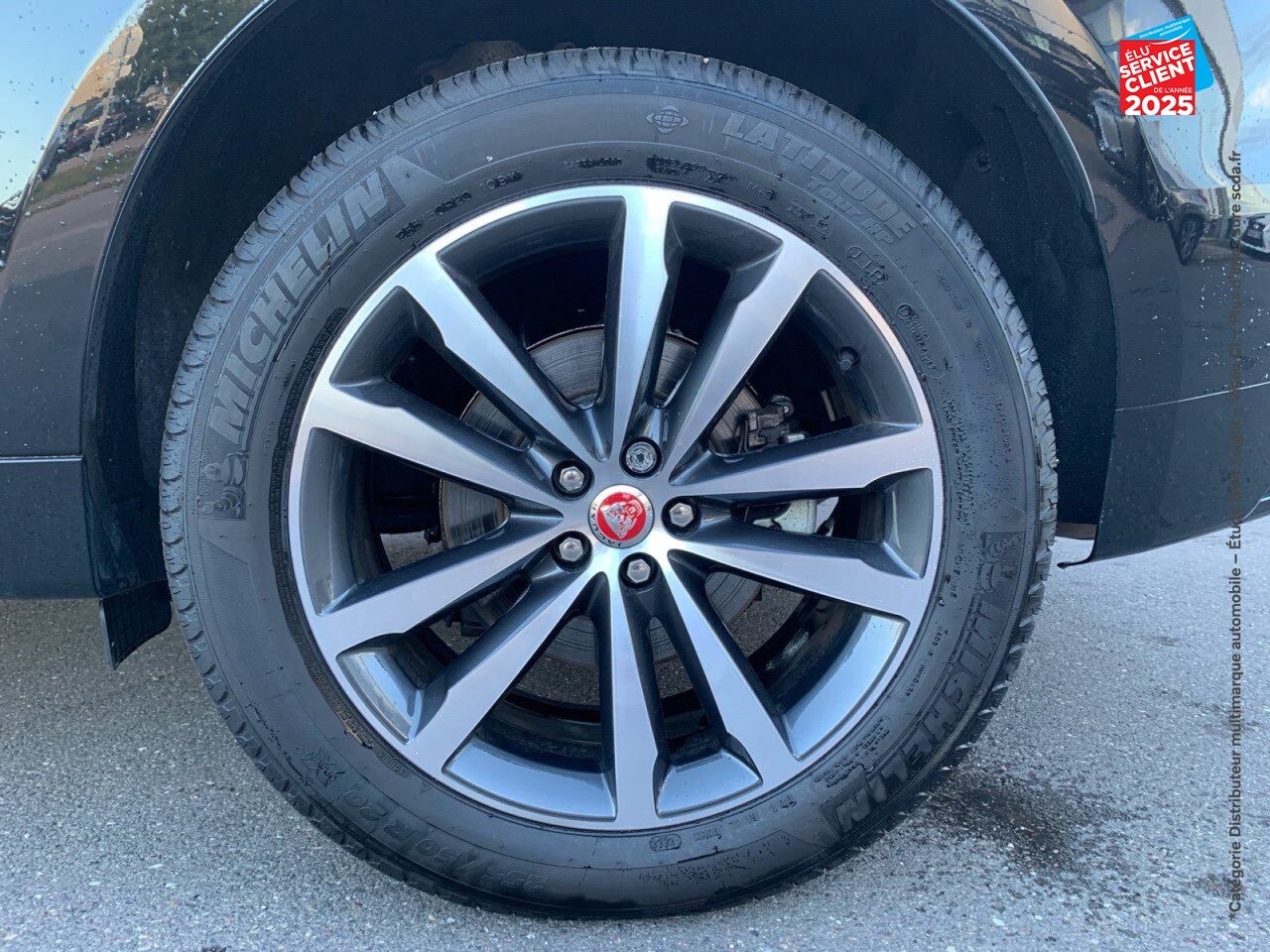 Véhicule d'occasion JAGUAR F-PACE P400E PLUG-IN-HYBRID R-DYNAMIC SE BVA8 AWD chez Toyota Thionville