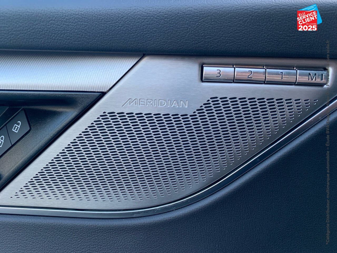 Véhicule d'occasion JAGUAR F-PACE P400E PLUG-IN-HYBRID R-DYNAMIC SE BVA8 AWD chez Toyota Thionville