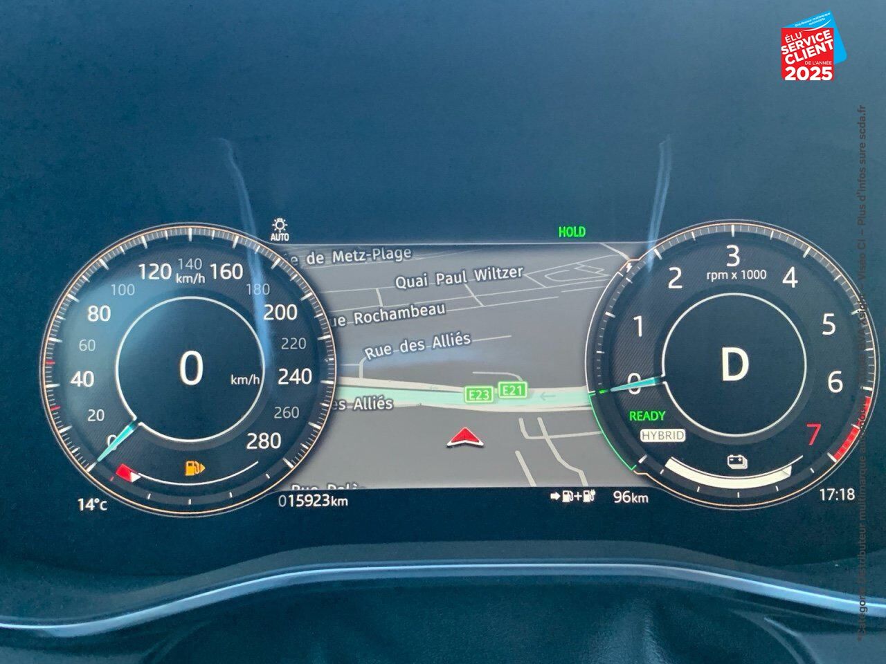 Véhicule d'occasion JAGUAR F-PACE P400E PLUG-IN-HYBRID R-DYNAMIC SE BVA8 AWD chez Toyota Thionville