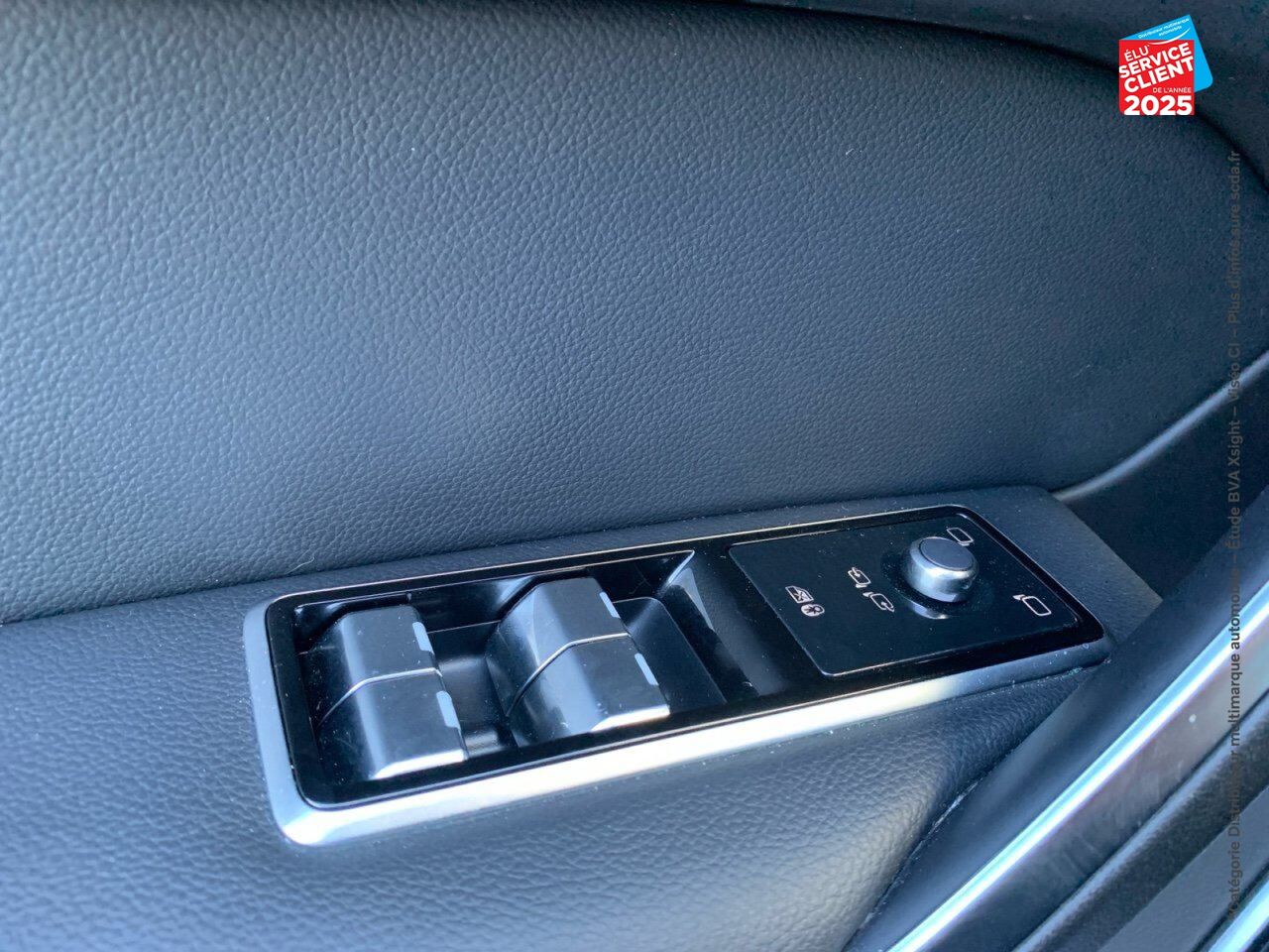 Véhicule d'occasion JAGUAR F-PACE P400E PLUG-IN-HYBRID R-DYNAMIC SE BVA8 AWD chez Toyota Thionville