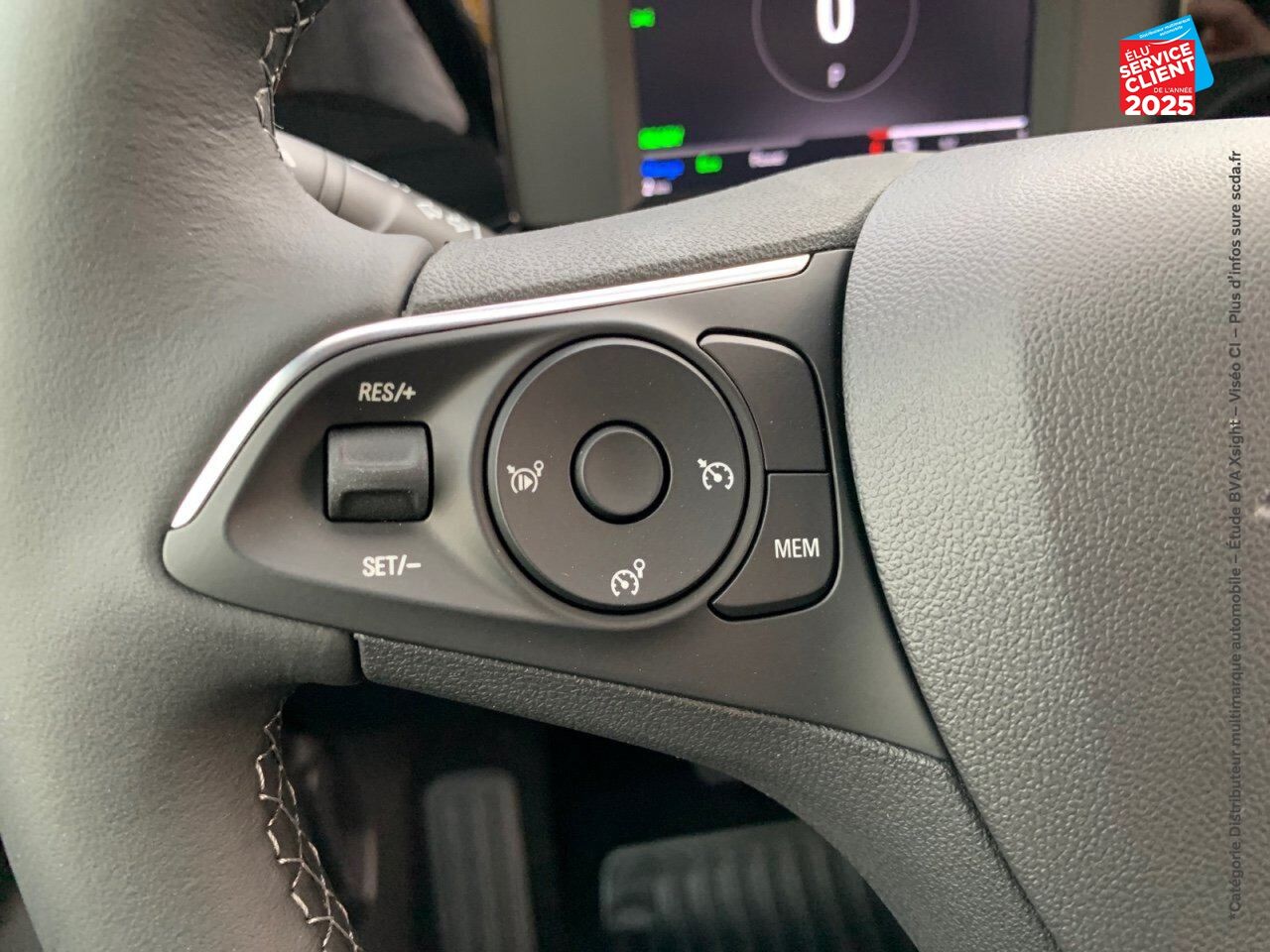Véhicule d'occasion OPEL MOKKA MOKKA-E 136CH ELEGANCE BUSINESS chez Opel Beaune