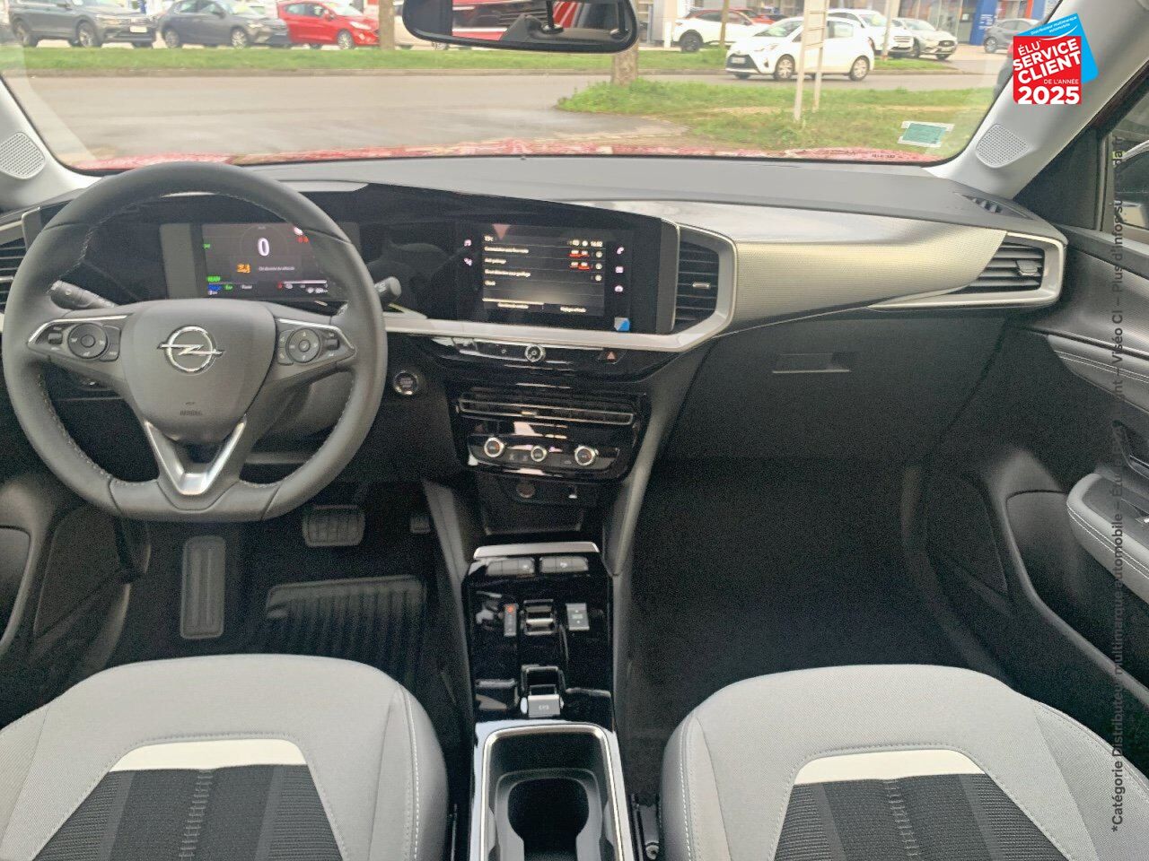 Véhicule d'occasion OPEL MOKKA MOKKA-E 136CH ELEGANCE BUSINESS chez Opel Beaune