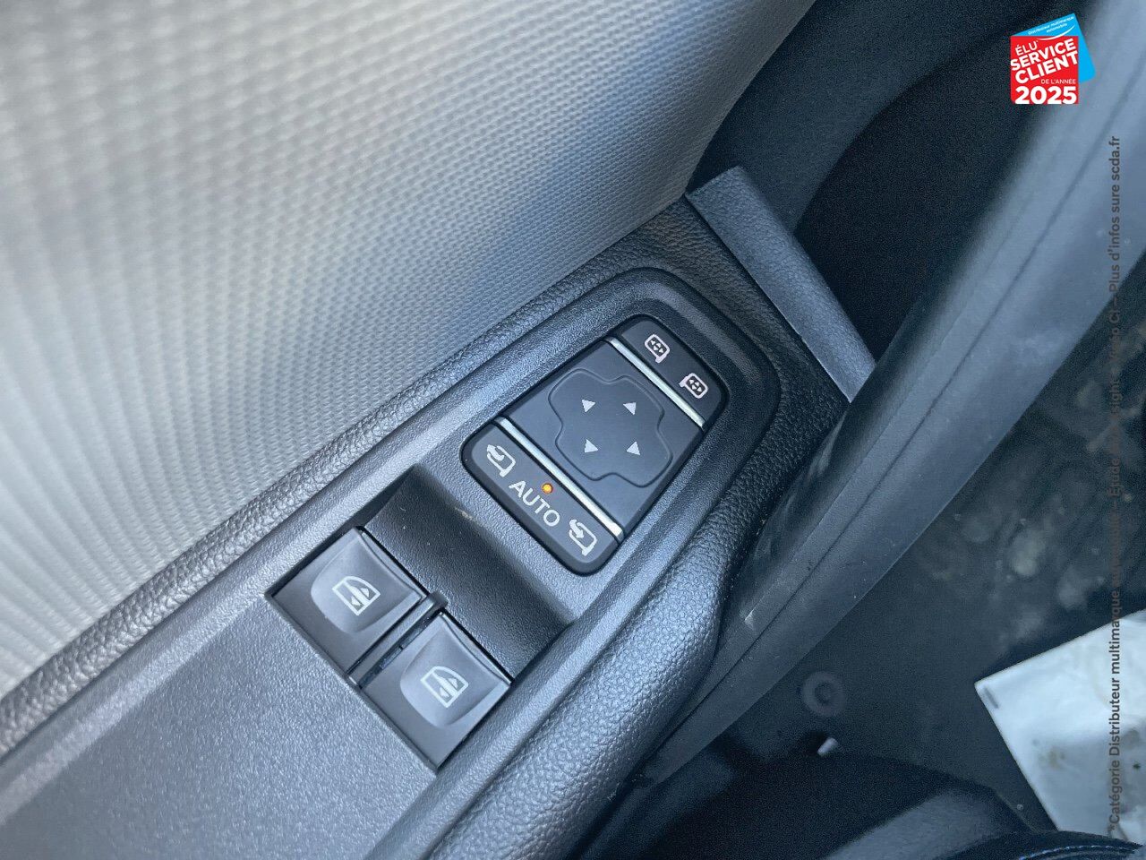 Véhicule d'occasion NISSAN TOWNSTAR EV 45 KWH N-CONNECTA CHARGEUR 22 KW chez Hyundai Chalons