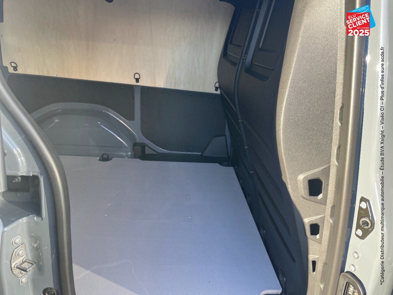 Véhicule d'occasion NISSAN TOWNSTAR EV 45 KWH N-CONNECTA CHARGEUR 22 KW chez Hyundai Chalons