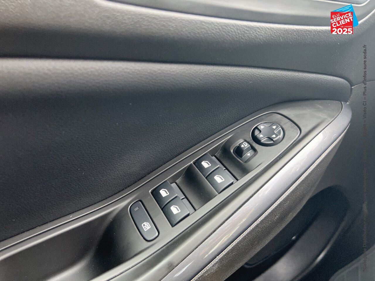Véhicule d'occasion OPEL GRANDLAND X HYBRID 225CH ULTIMATE chez Opel Dijon