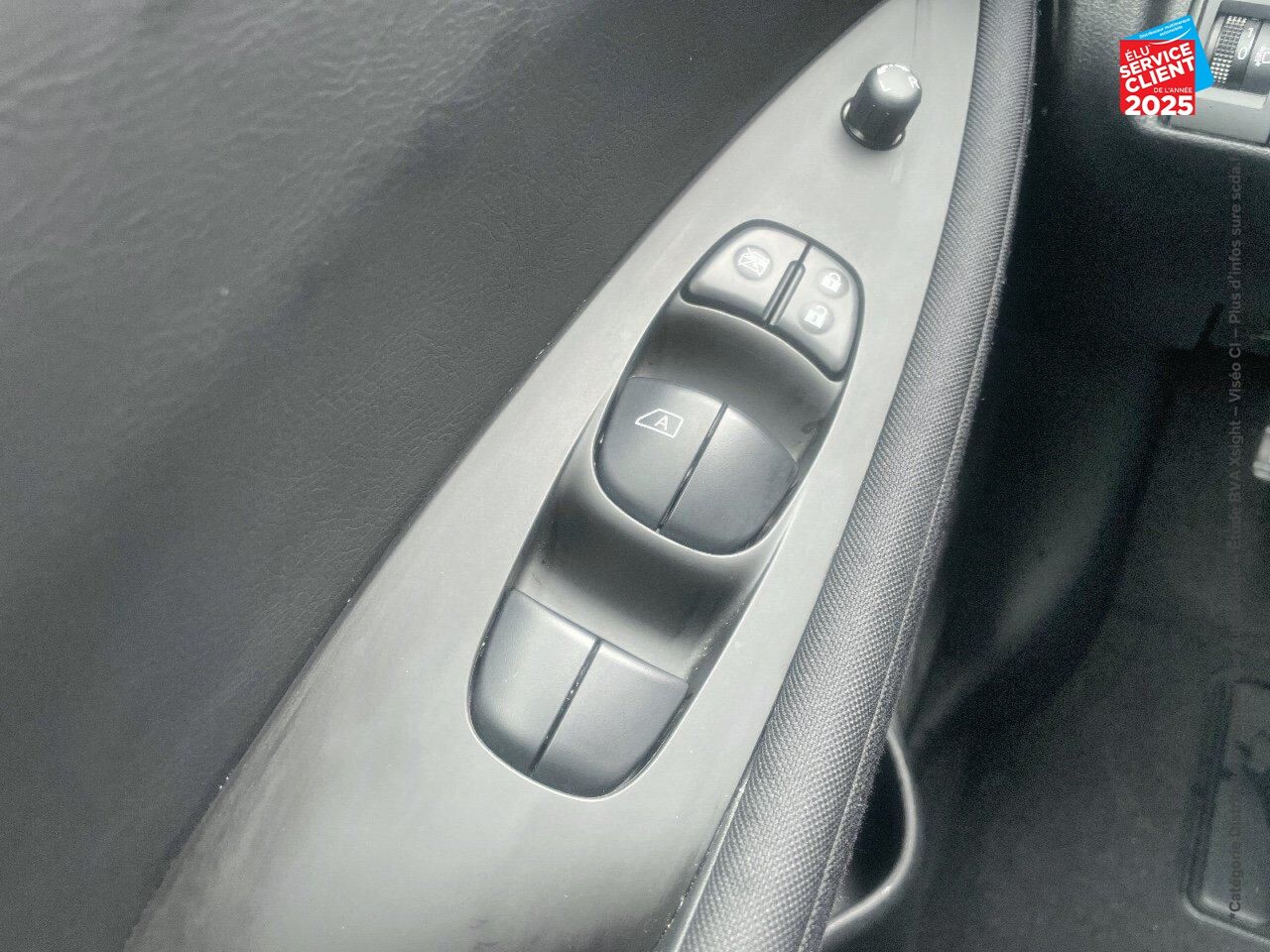 Véhicule d'occasion NISSAN LEAF 150CH 40KWH ACENTA 21 chez Renault Saint-Louis