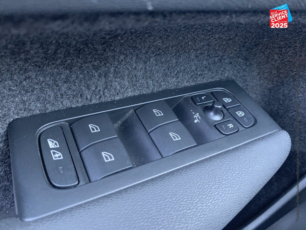 Véhicule d'occasion VOLVO XC40 RECHARGE 231CH START EDT chez Volvo Epernay