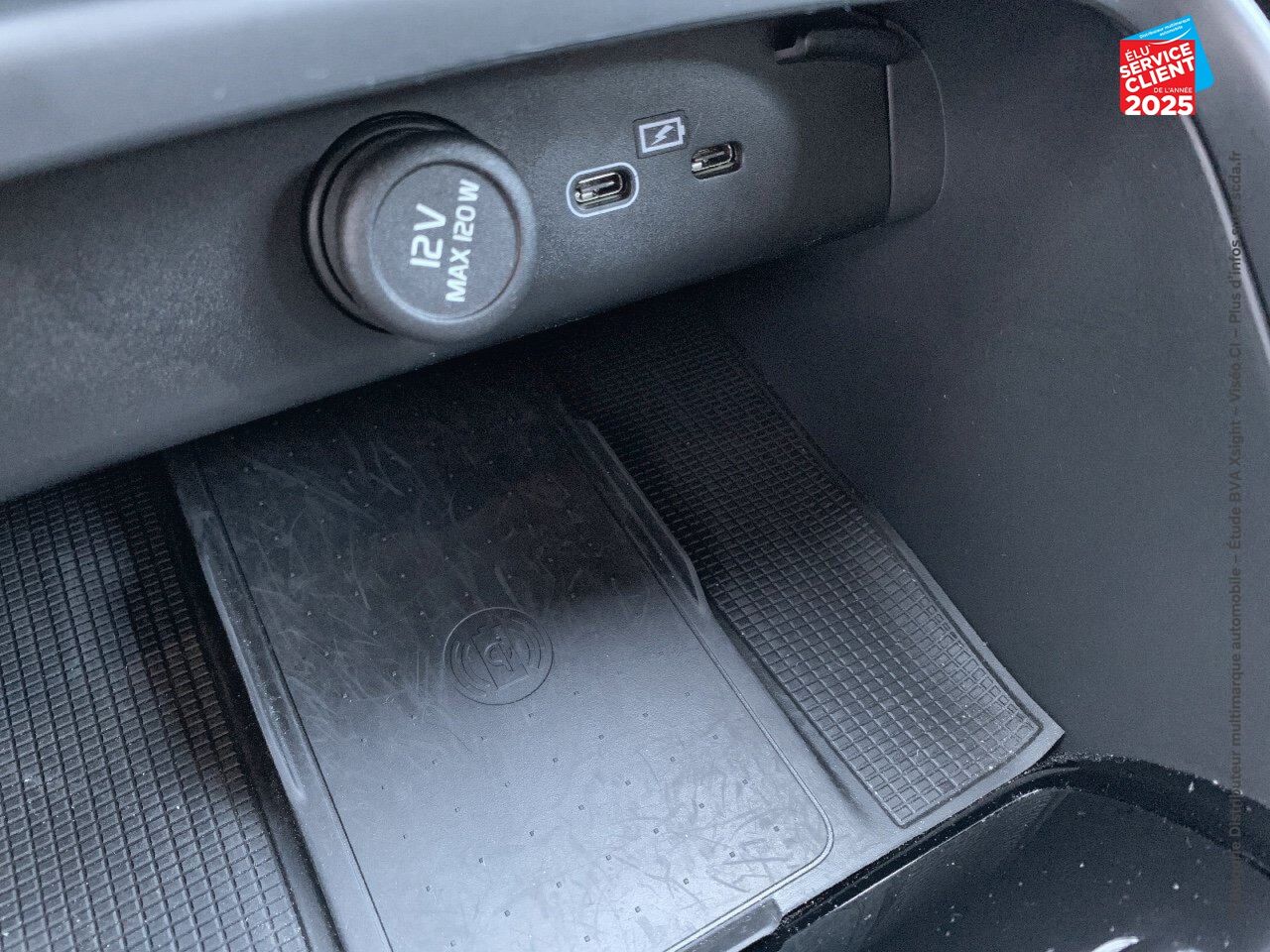 Véhicule d'occasion VOLVO XC40 RECHARGE 231CH START EDT chez Volvo Epernay