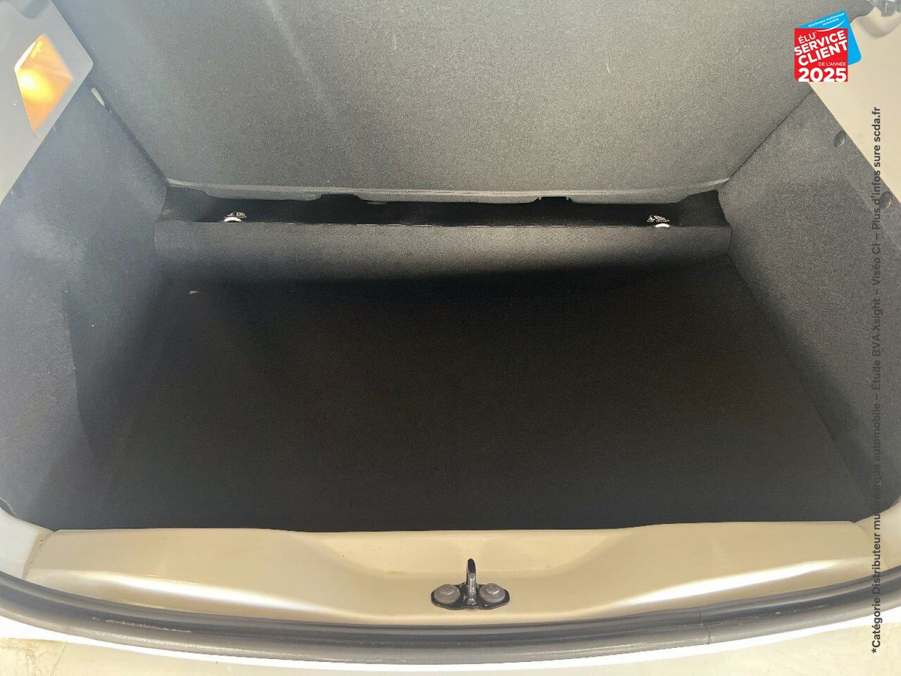 Véhicule d'occasion RENAULT ZOE LIFE CHARGE NORMALE R110 chez Renault Saint-Louis