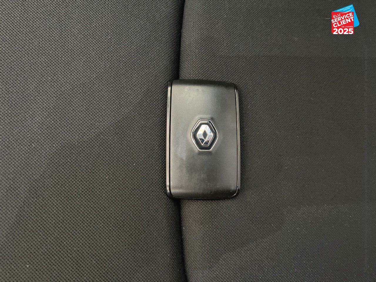 Véhicule d'occasion RENAULT ZOE LIFE CHARGE NORMALE R110 chez Renault Saint-Louis