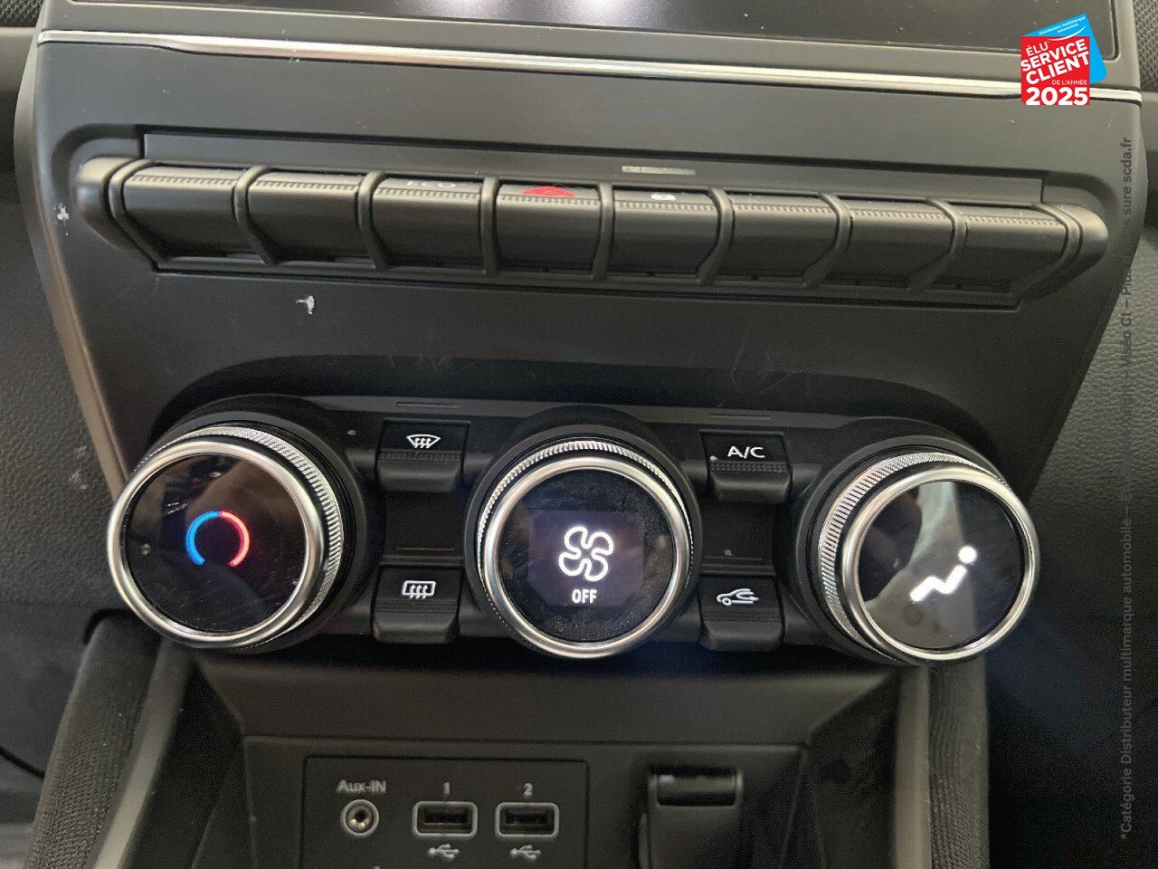 Véhicule d'occasion RENAULT ZOE LIFE CHARGE NORMALE R110 chez Renault Saint-Louis