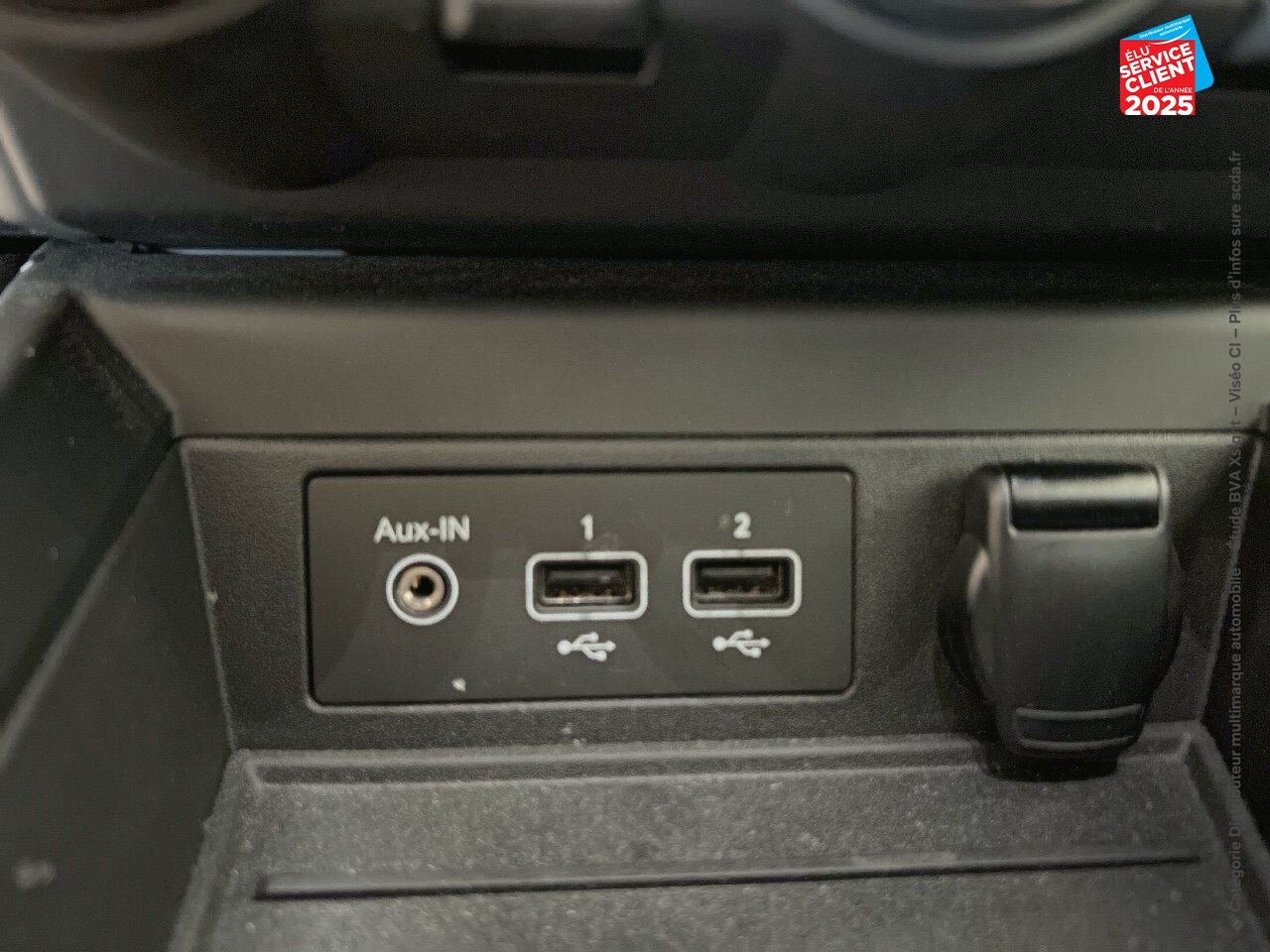 Véhicule d'occasion RENAULT ZOE LIFE CHARGE NORMALE R110 chez Renault Saint-Louis