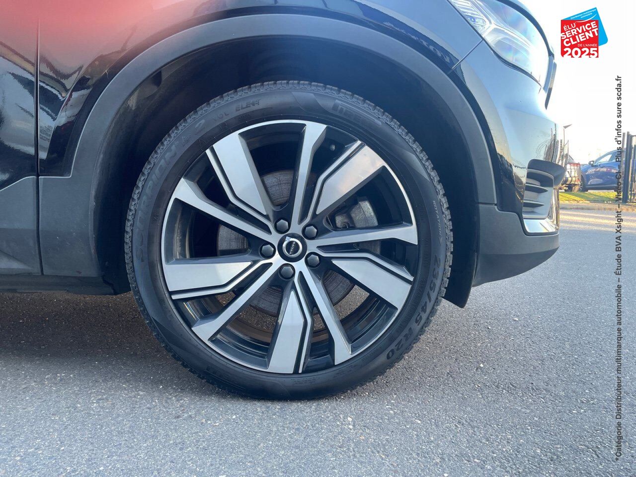 Véhicule d'occasion VOLVO XC40 RECHARGE TWIN AWD 408CH PLUS EDT chez Renault Colmar
