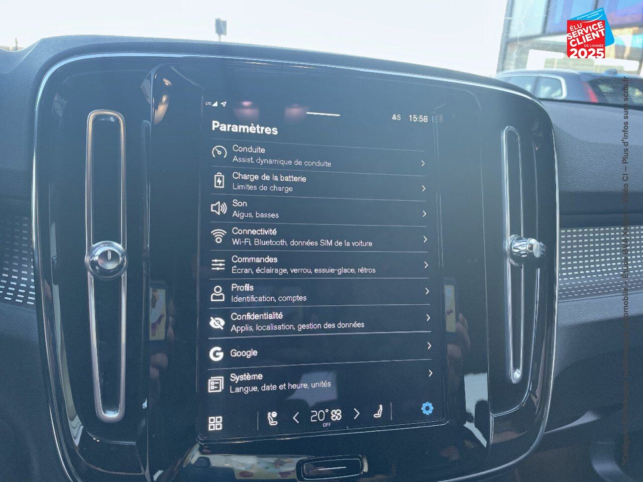 Véhicule d'occasion VOLVO XC40 RECHARGE TWIN AWD 408CH PLUS EDT chez Renault Colmar