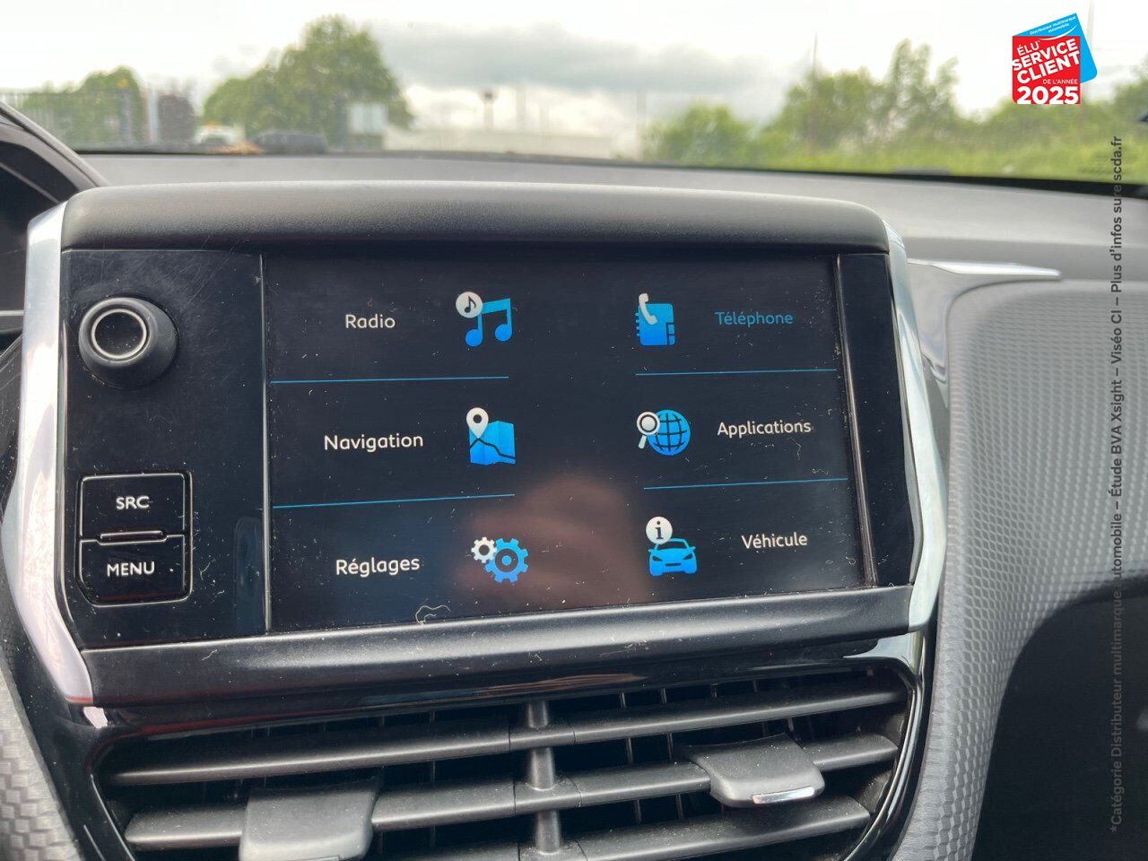 Véhicule d'occasion PEUGEOT 2008 1.2 PURETECH 110CH E6.C ALLURE SS EAT6 chez Hyundai Epernay