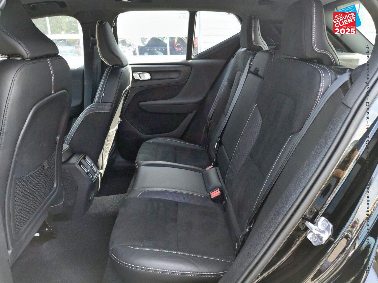 Véhicule d'occasion VOLVO XC40 P8 AWD 408CH R-DESIGN EDT chez Renault Colmar