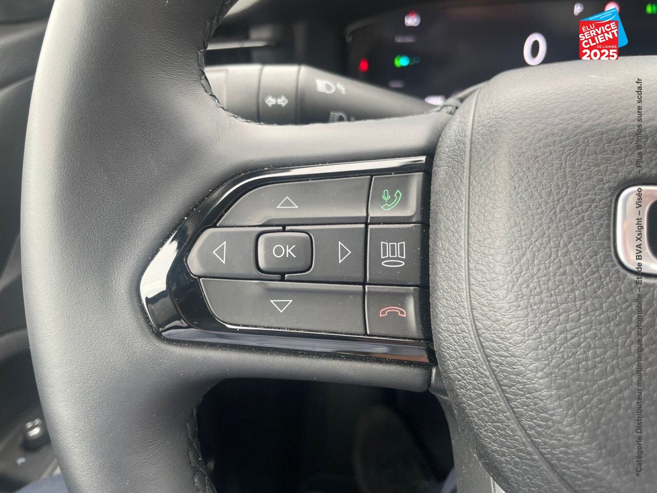 Véhicule d'occasion JEEP COMPASS 1.3 PHEV T4 240CH UPLAND 4XE AT6 EAWD chez Opel Saint-Dizier