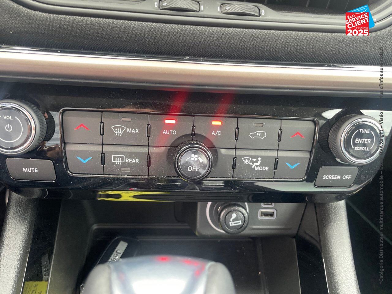 Véhicule d'occasion JEEP COMPASS 1.3 PHEV T4 240CH UPLAND 4XE AT6 EAWD chez Opel Saint-Dizier