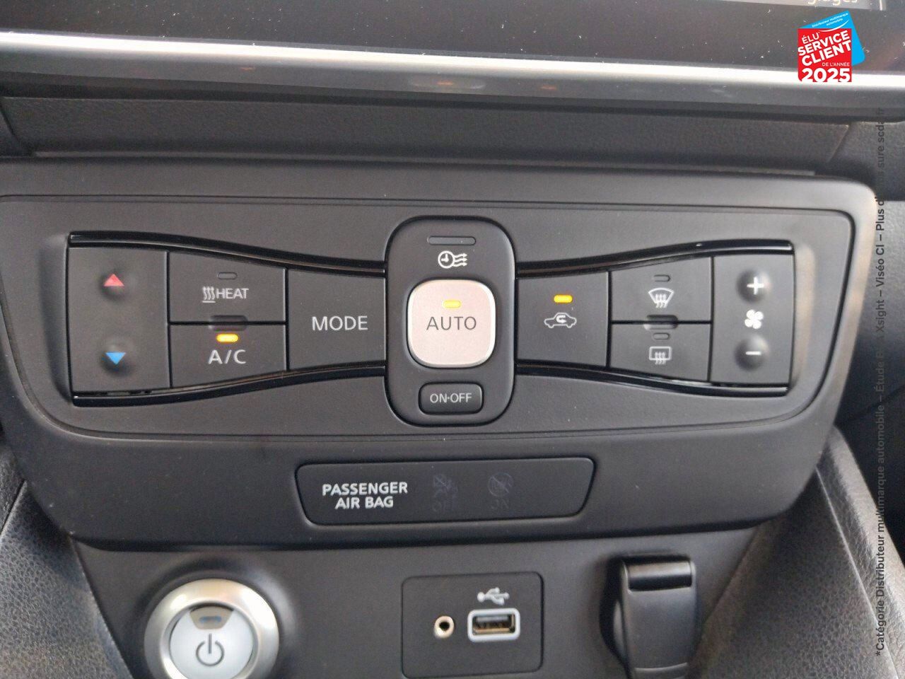 Véhicule d'occasion NISSAN LEAF 150CH 40KWH ACENTA 21 chez Nissan Besançon