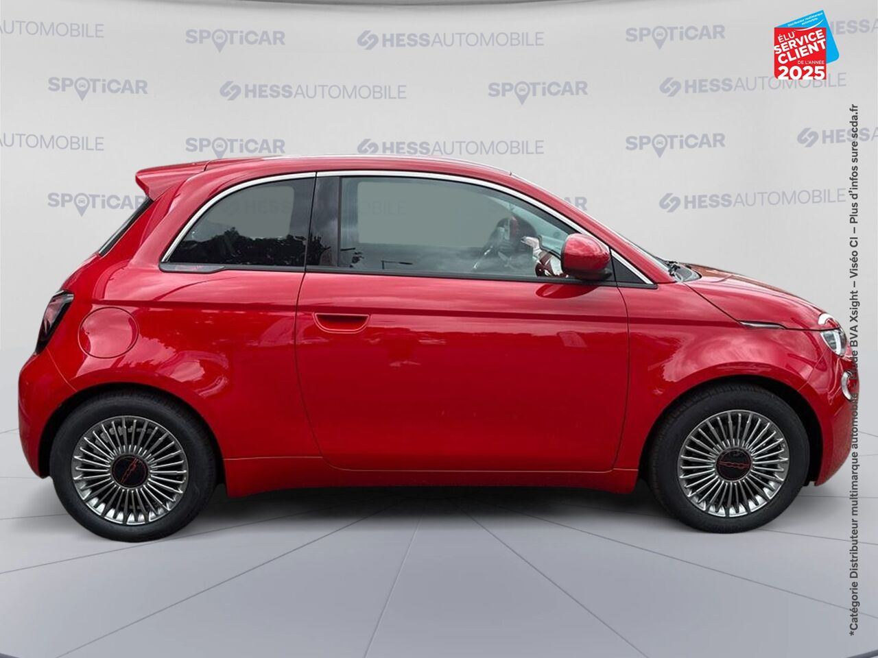 Véhicule d'occasion FIAT 500 E 118CH RED chez Toyota Verdun