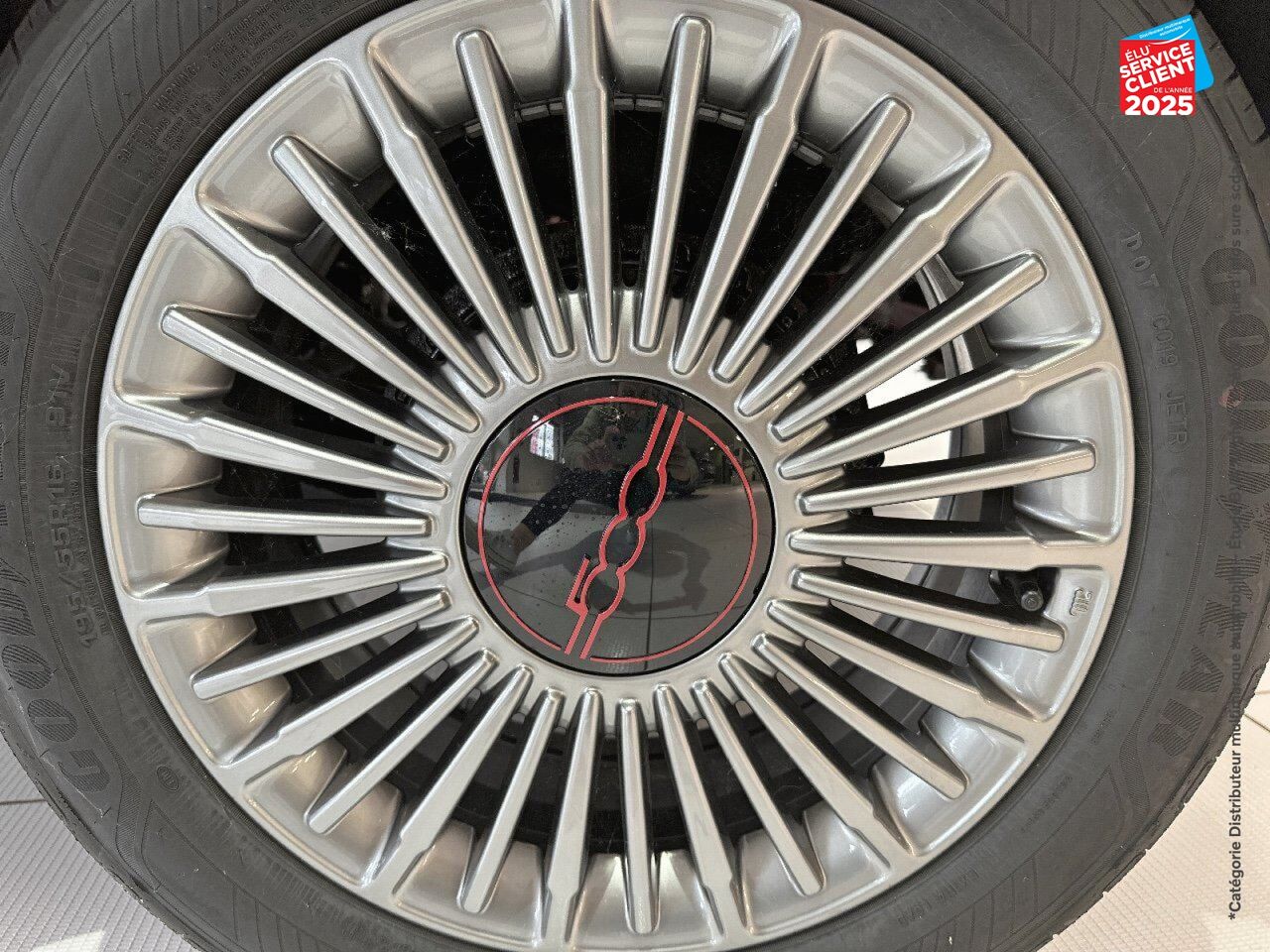 Véhicule d'occasion FIAT 500 E 118CH RED chez Toyota Verdun