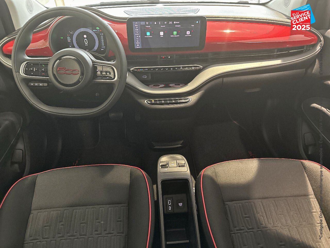 Véhicule d'occasion FIAT 500 E 118CH RED chez Toyota Verdun