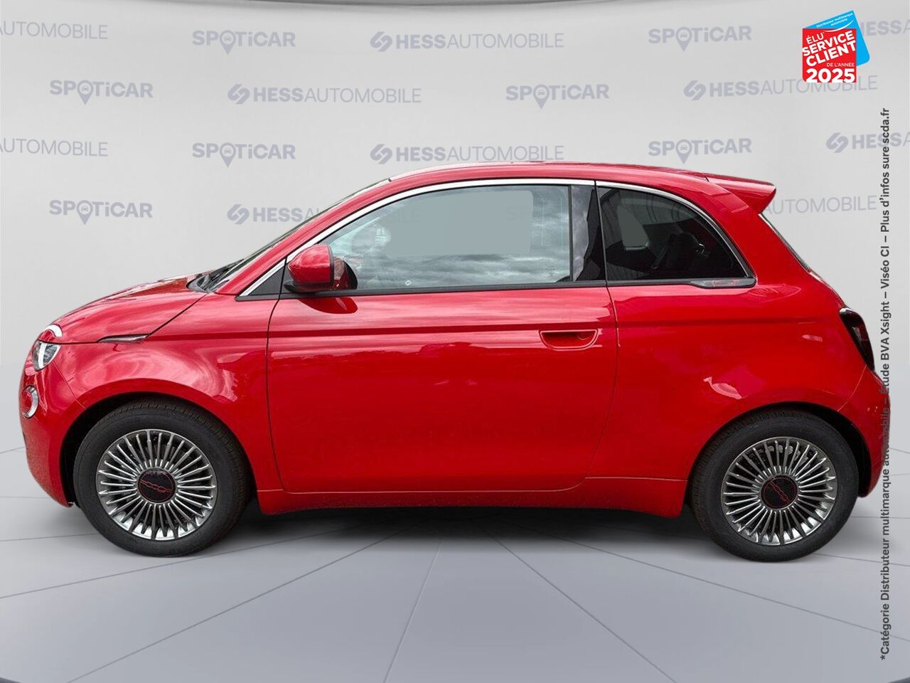 Véhicule d'occasion FIAT 500 E 118CH RED chez Toyota Verdun