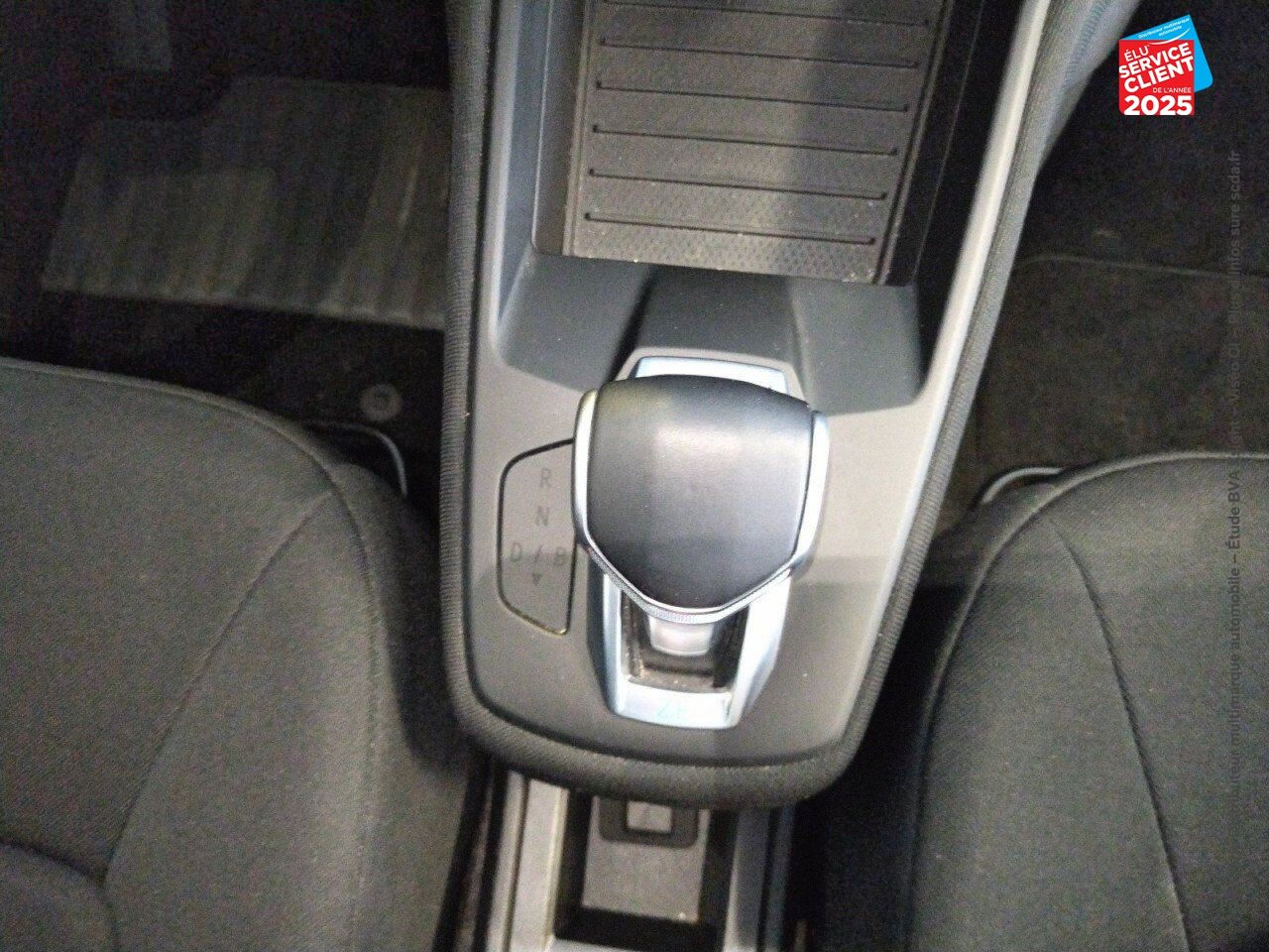 Véhicule d'occasion RENAULT ZOE LIFE CHARGE NORMALE R110 4CV chez Renault Saint-Louis