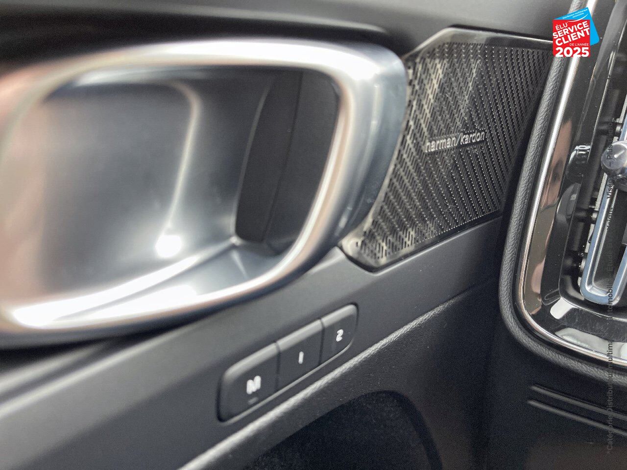 Véhicule d'occasion VOLVO XC40 P8 AWD 408CH R-DESIGN EDT chez Volvo Epernay