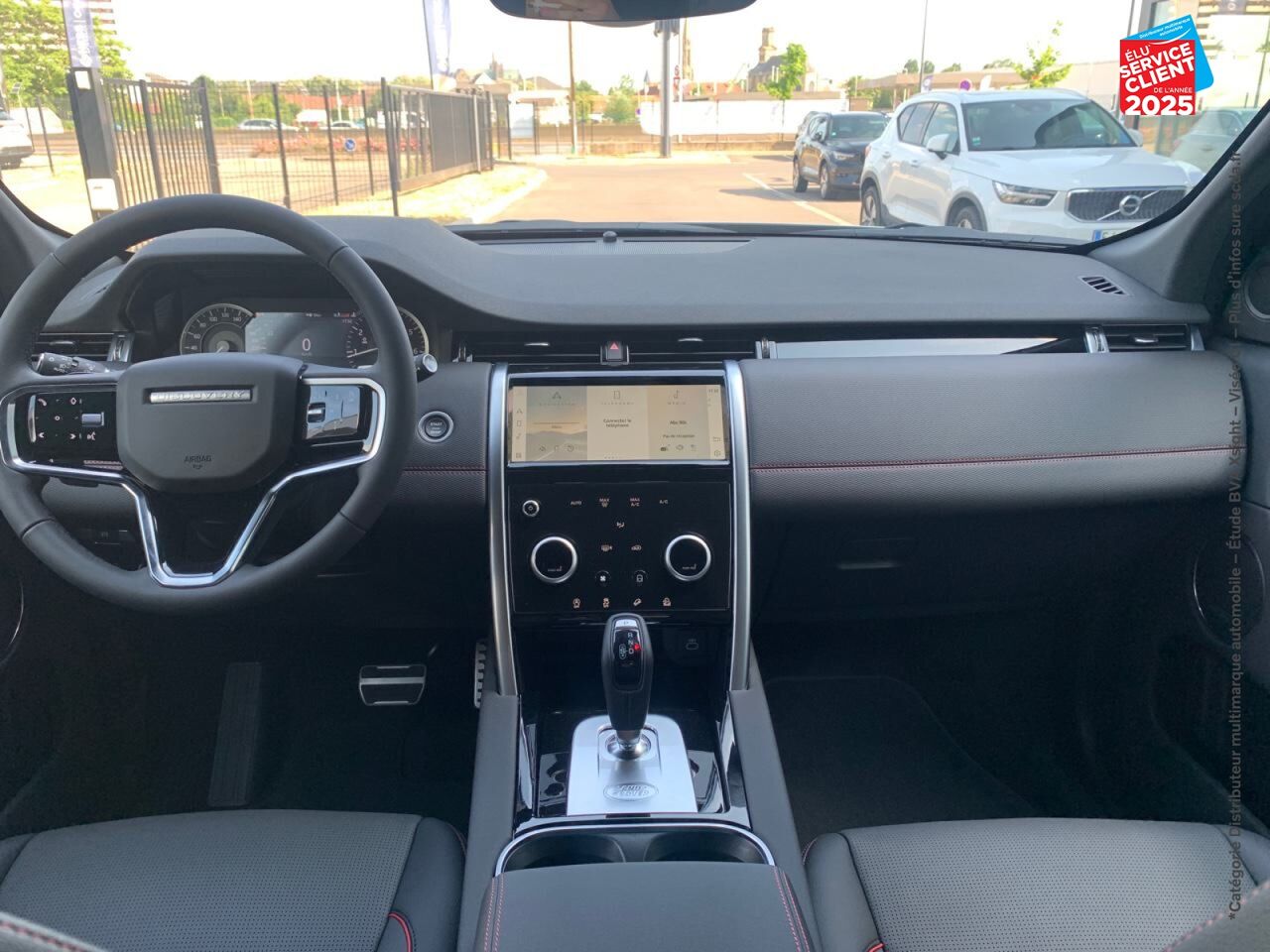Véhicule d'occasion LAND-ROVER DISCOVERY SPORT P200 FLEX FUEL R-DYNAMIC SE AWD BVA chez Toyota Thionville