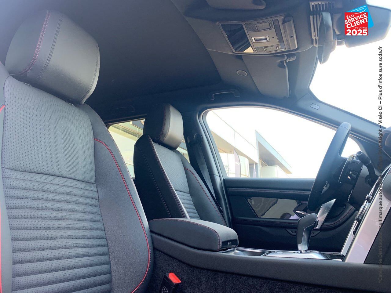 Véhicule d'occasion LAND-ROVER DISCOVERY SPORT P200 FLEX FUEL R-DYNAMIC SE AWD BVA chez Toyota Thionville