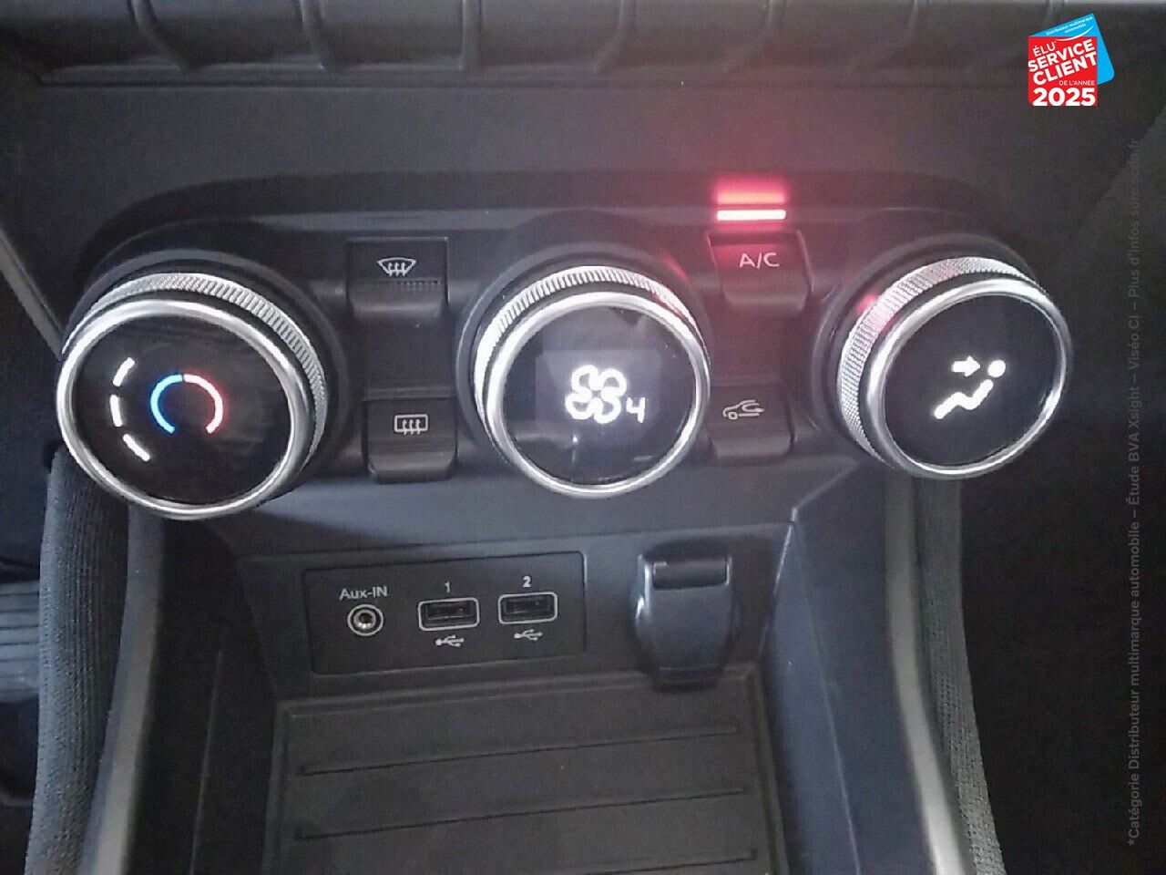 Véhicule d'occasion RENAULT ZOE LIFE CHARGE NORMALE R110 4CV chez Renault Saint-Louis