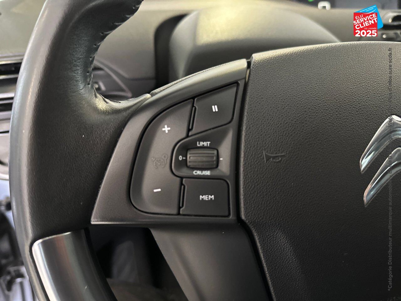 Véhicule d'occasion CITROEN GRAND C4 SPACETOURER PURETECH 130CH SS FEEL E6.D chez Toyota Verdun