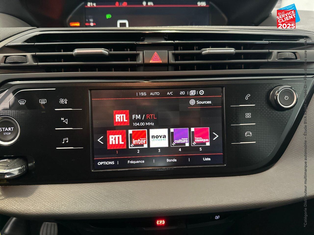 Véhicule d'occasion CITROEN GRAND C4 SPACETOURER PURETECH 130CH SS FEEL E6.D chez Toyota Verdun